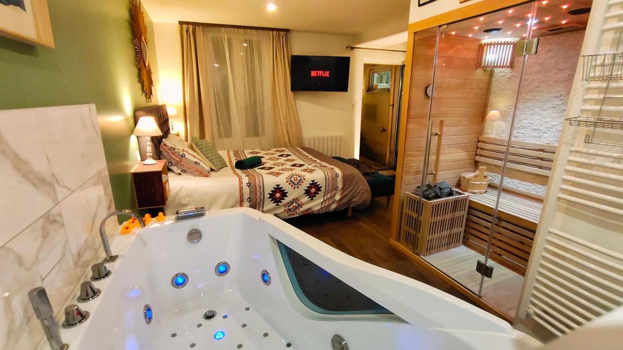 Votre Escale Jungle Sauna & Spa Ніор Екстер'єр фото